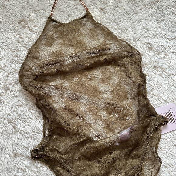 NWT M Savage X Fenty Chantilly Teddy olive lace chain halter Bodysuit open back - Picture 3 of 7